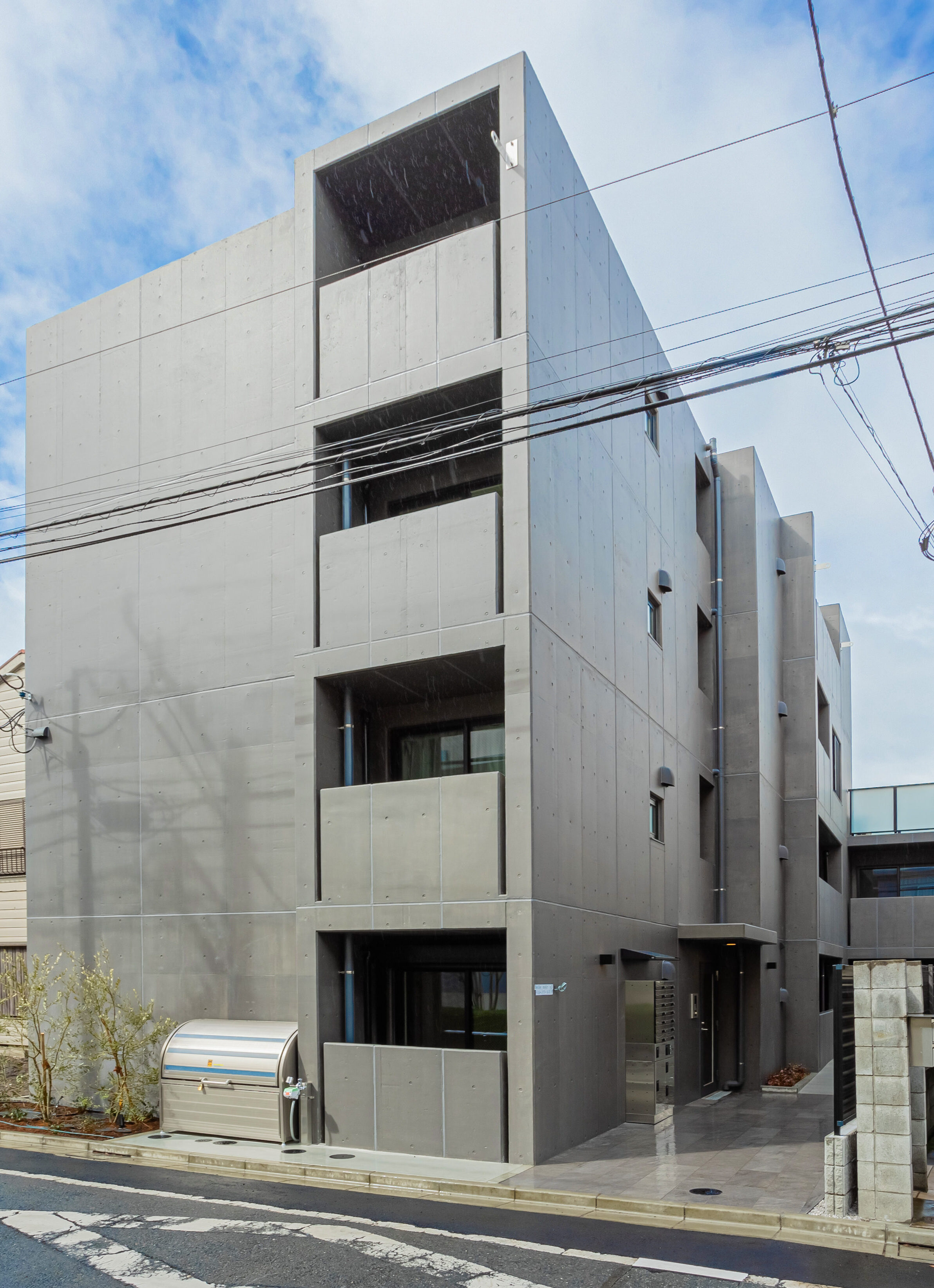 東京都　アンダーテン工法　RC4階建て施工事例