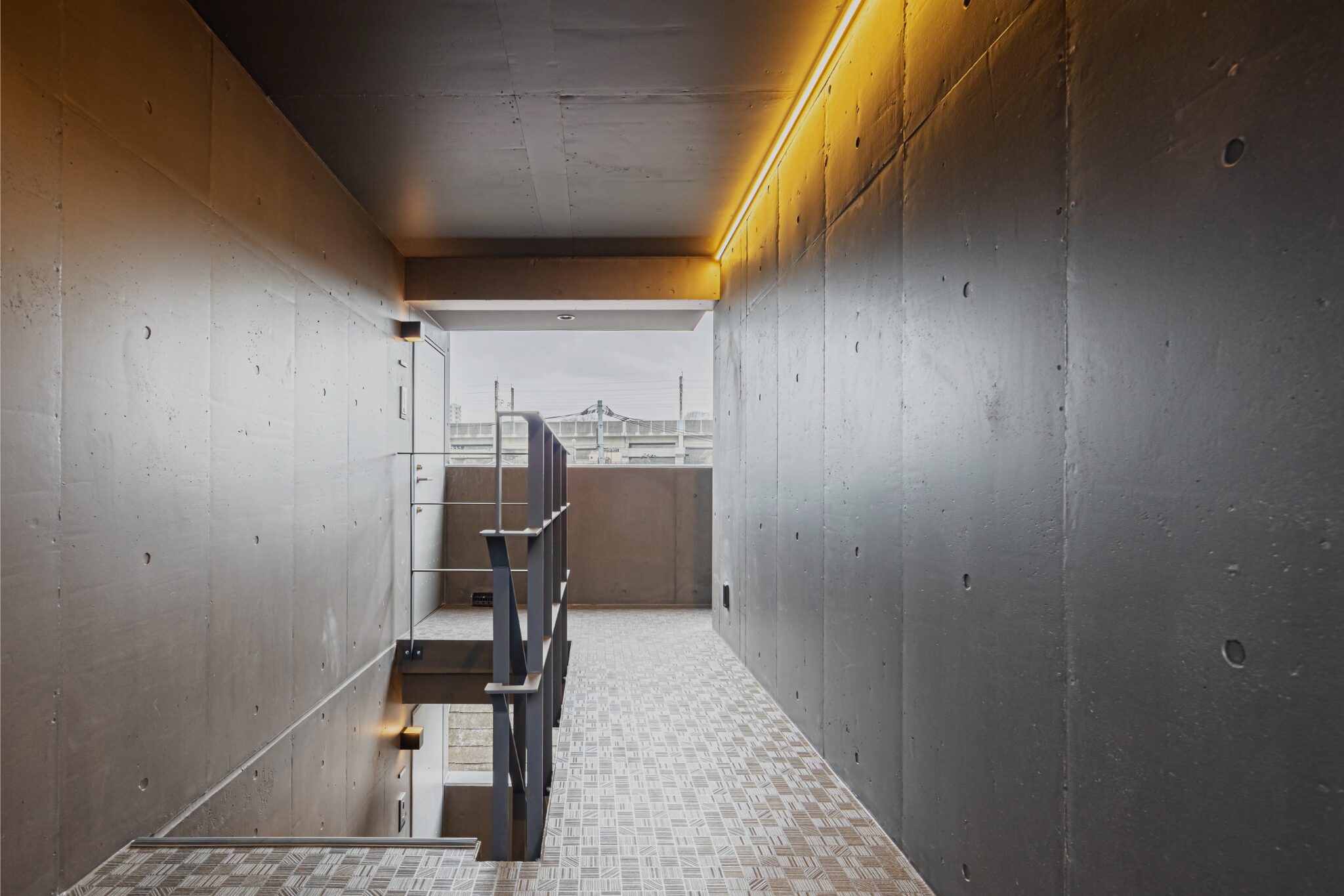 都心の狭小地で、
収益性を最大化。